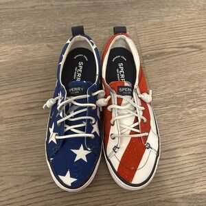 NWOT Sperry Red and Blue Star Sneakers